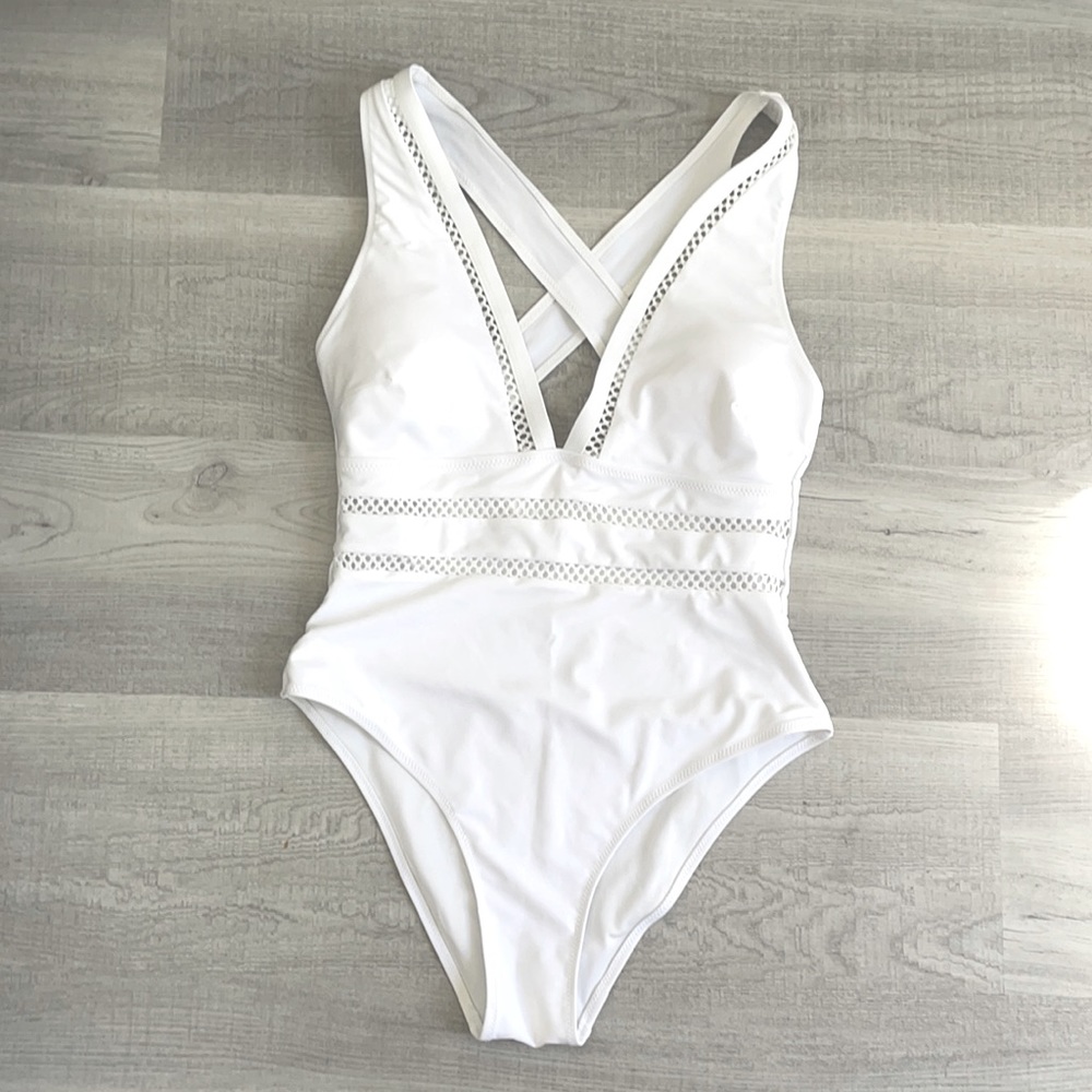 Stunning, flattering one piece swimsuit